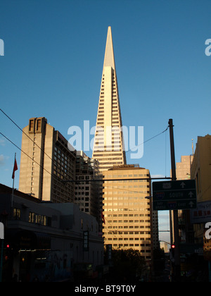 La Transamerica Pyramid building à San Francisco en Californie, États-Unis Banque D'Images