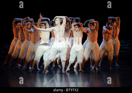 Matthew Bourne's 'Swan Lake' au Sadler's Wells, Londres, 15 décembre 2009. Banque D'Images