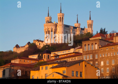 Quartier Saint Paul et Basilique Notre-Dame de Fourvière, le Vieux-Lyon , Lyon, France Banque D'Images