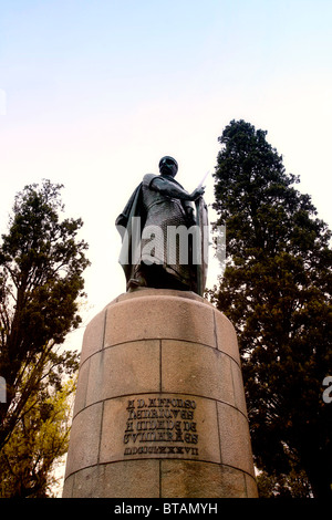 D. Afonso Henriques statue. Guimaraes, Portugal Banque D'Images