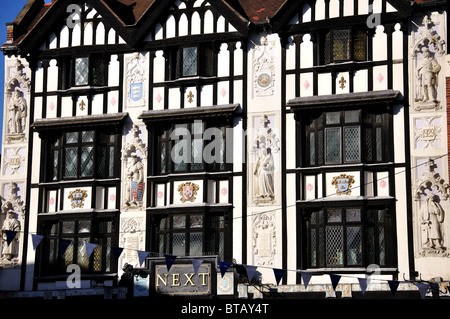 Façade de bâtiment à ossature de bois, Market place, Kingston upon Thames, Royal Borough of Kingston upon Thames, Greater London, England, Royaume-Uni Banque D'Images