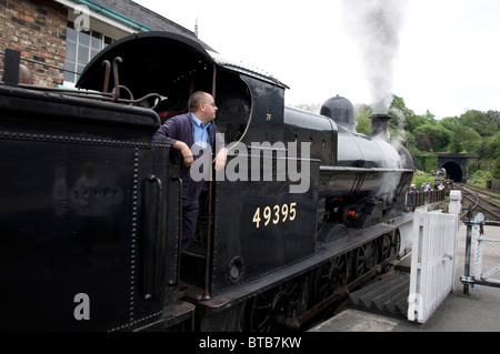 La station de train de quitter Grosmont sur le North Yorkshire Moors Railway, en Angleterre. Banque D'Images