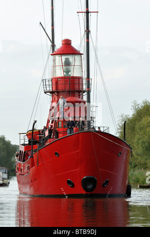 Sula Lightship sur le Canal de la netteté à Gloucester. D'abord sous le nom de mépris, lancé en 1959 et utilisé dans l'estuaire Humber Banque D'Images