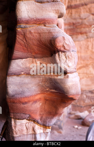 Rock cut tombes de l'ancienne ville Petra, Jordanie. Banque D'Images