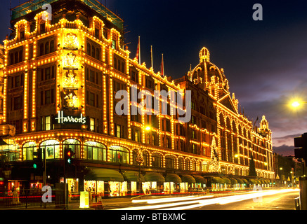 Harrods Londres nuit UK Europe Banque D'Images