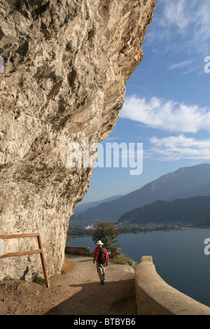 Sur l'ancienne Strada del Ponale Route près de Riva del Garda, Lac de Garde, Italie Banque D'Images