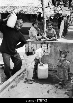 Forum des enfants à partir de photographies de jeunes réfugiés Bhoutanais livng dans des camps au Népal Banque D'Images