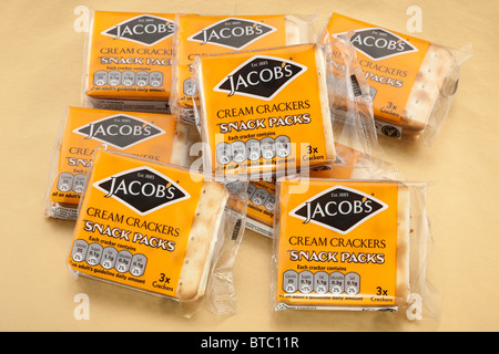 Jacob's cream crackers 8 boîtes de 3 craquelins collations Banque D'Images