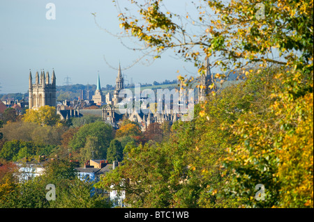 L'horizon de l'automne avec Radcliffe Camera, etc., dans l'Oxford de parcs du Sud Banque D'Images