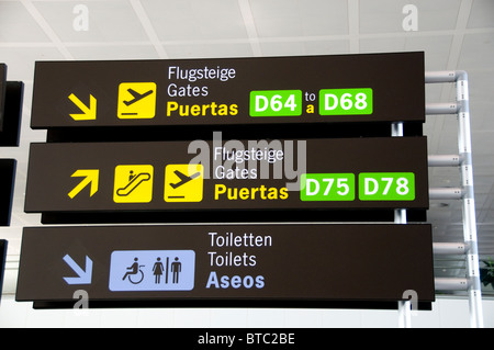 L'aéroport de malaga andalousie espagne Information Sign Banque D'Images