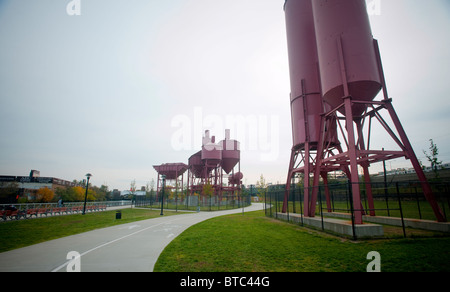 Parc de l'usine de béton le long de la Bronx River dans le quartier de New York dans le Bronx Banque D'Images