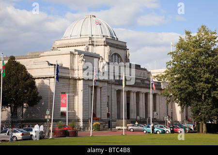 Cathays Park, Cardiff (Caerdydd), l'Afrique du Glamorgan, Pays de Galles, Royaume-Uni. National Museum and Art Gallery Banque D'Images