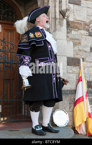 David Craner (Beaminster) concurrence dans le Dorset 2010 crieur public la concurrence. David a été placé 2ème. Banque D'Images