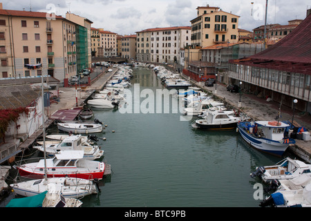 Livourne Livourne traditionnellement appelé en anglais, est une ville portuaire sur la mer Ligure, à l'extrémité ouest de la Toscane, Italie. Banque D'Images