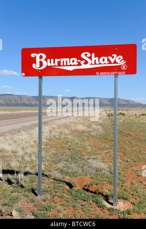 Burma Shave signer le long de la Route 66 entre Seligman et Kingman en Arizona Banque D'Images