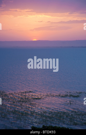 Coucher du soleil sur le lac Awassa pittoresque Banque D'Images