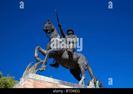 Statue de Rudolph Christiaan De Wet, un célèbre chef des Boers, à la 4e Raadsaal monument à Bloemfontein Banque D'Images