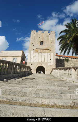 Kopnena vrata ou Land Gate, porte d'entrée principale, pour la ville de Korcula, l''île de Korcula, côte dalmate, en Croatie. Banque D'Images