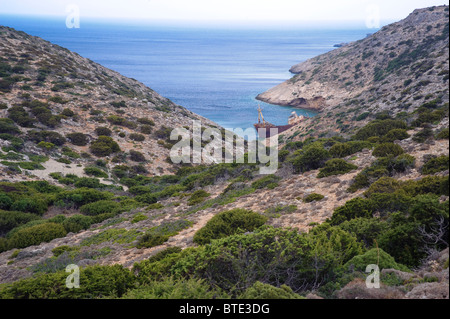 Olympia naufrage en Liveros Ormos creek sur l'île d'Amorgos, l'une des Cyclades grecques. Banque D'Images