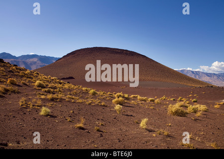 Cône de cendres du désert du sud-ouest américain - Californie, États-Unis Banque D'Images