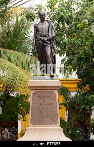 Bolivar statue en place Bolivar à Mompox, Colombie (Santa Cruz de Mompox ou Mompos) Banque D'Images