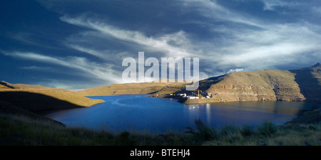 L'apport de barrage de Mohale Barrage Katse Banque D'Images