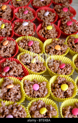 Riz croustillant de chocolat gâteaux parti close up Banque D'Images