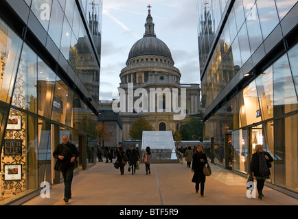 Un nouveau changement Shopping Centre - Ville de Londres. Banque D'Images