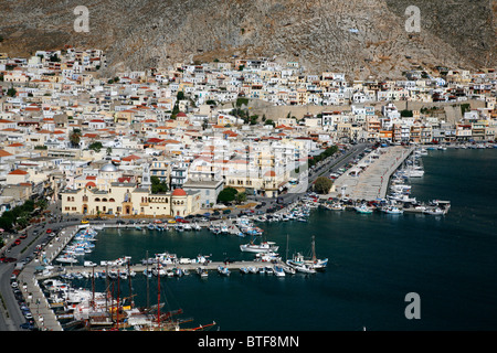 Vue sur la ville et le port de Pothia, Kalymnos, Grèce, Banque D'Images