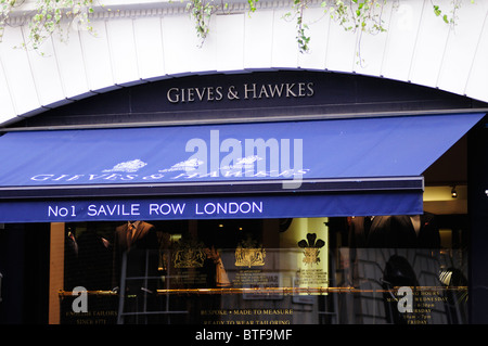 Gieves and Hawkes Tailors shop, Bond Street, Mayfair, London, England, UK Banque D'Images