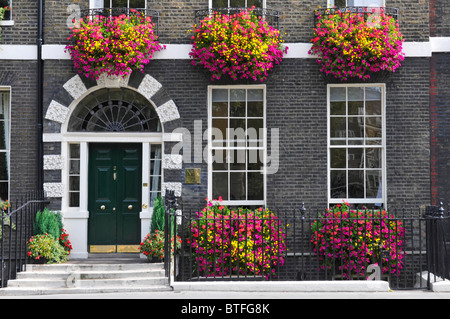 Numéro 2 Bedford Square Georgian House aménagé en bureaux Banque D'Images