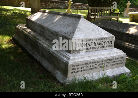 La tombe de Thomas Hardy à St Michael's Churchyard, Stinsford. Banque D'Images