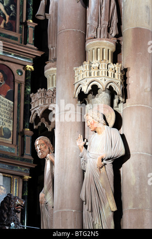 Pilier des Anges, la cathédrale de Strasbourg, Strasbourg, Alsace, France Banque D'Images