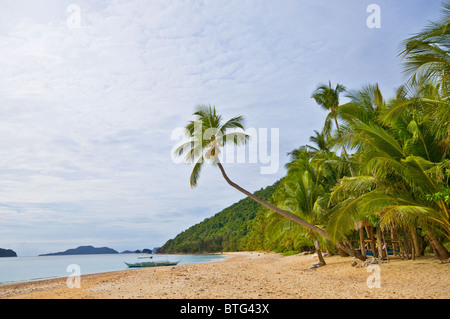 Belle plage sur l'île romantique de l'Asie Banque D'Images