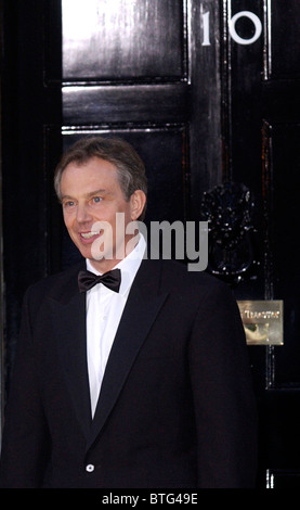 Le premier ministre Tony Blair à l'extérieur de 10 Downing Street Banque D'Images