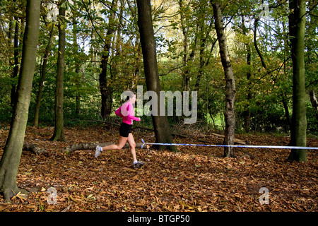 Concurrent dans femme Cross Country ( South East Lancashire League), Heaton Park, Manchester, Angleterre, RU Banque D'Images