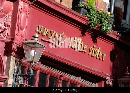 La Petite Sœur de cireux pub, Wardour Street, Soho, Londres, Angleterre Banque D'Images