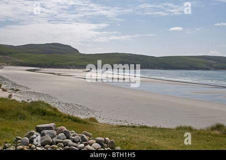 La vaste plage de Bagh Siar Bay sur la côte ouest de l'île de Vatersay, Hébrides extérieures, en Écosse. Banque D'Images