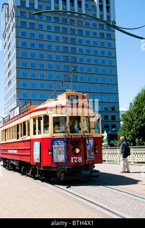 Place de la Cathédrale,Christchurch, La Vieille Ville,Architecture,Arts Centre, exposition d'œuvres d'art, des tramways,B&B's, Canterbury, île du sud, Nouvelle-Zélande Banque D'Images