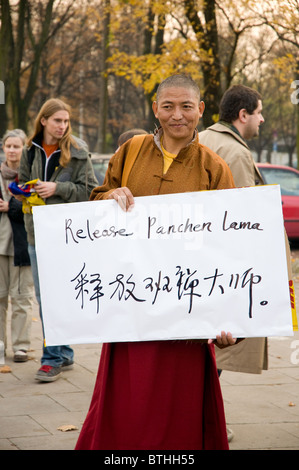 02 novembre 2010 la Pologne,Free Tibet, Tibet représentants protester contre la loi de freinage,l'avant du Sejm de Varsovie Banque D'Images