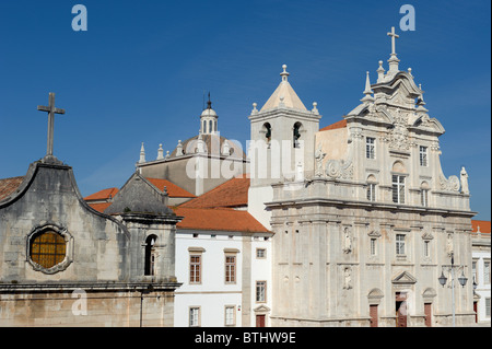 La cathédrale Sé et S. João de Almedina Coimbra au Portugal dans l'église Banque D'Images