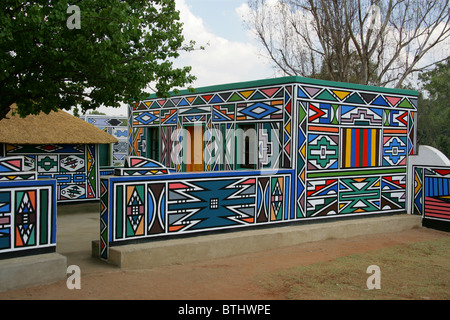 Village de la culture Ndebele, Botshabelo, Afrique du Sud. Banque D'Images