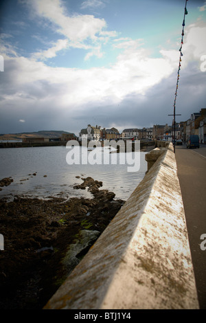 Une vue sur le front de mer à Millport sur l'île de (Cumbrae), au large de la côte de l'Ayrshire, Scoltland Largs Banque D'Images