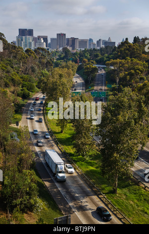 Les flux de trafic sur l'autoroute 101 - SAN DIEGO, Californie Banque D'Images