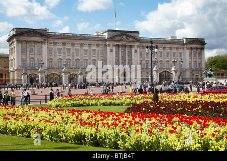 Le palais de Buckingham, et Memorial Gardens, Londres, Angleterre, Royaume-Uni Banque D'Images