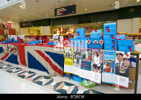 Royal British Legion Poppy Stall Banque D'Images