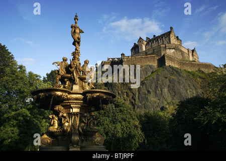 Le Château d'édimbourg & Ross Fontaine, Édimbourg, Écosse Banque D'Images