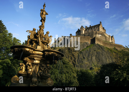 Le Château d'édimbourg & Ross Fontaine, Édimbourg, Écosse Banque D'Images