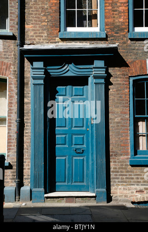 Porte de style Géorgien sur Fournier Street, Spitalfields, Londres, UK Banque D'Images