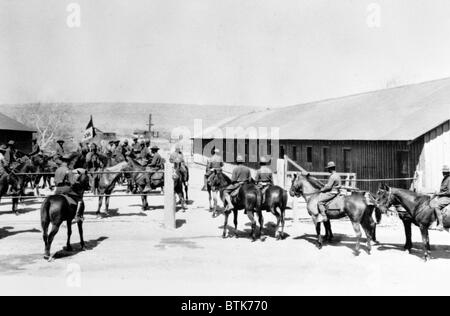 Des soldats Buffalo de la dixième Cavalerie des États-Unis au moment de leur participation à l'expédition punitive au Mexique en 1916-1917. Fort Huachuca, Comté de Cochise, AZ Banque D'Images